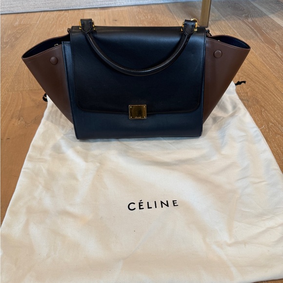 Celine Trapeze Tricolor Leather Handbag with Detachable Shoulder Strap. - Picture 6 of 16